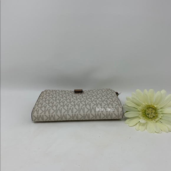 Michael Kors JST Large Double Zip Wristlet - Picture 10 of 10